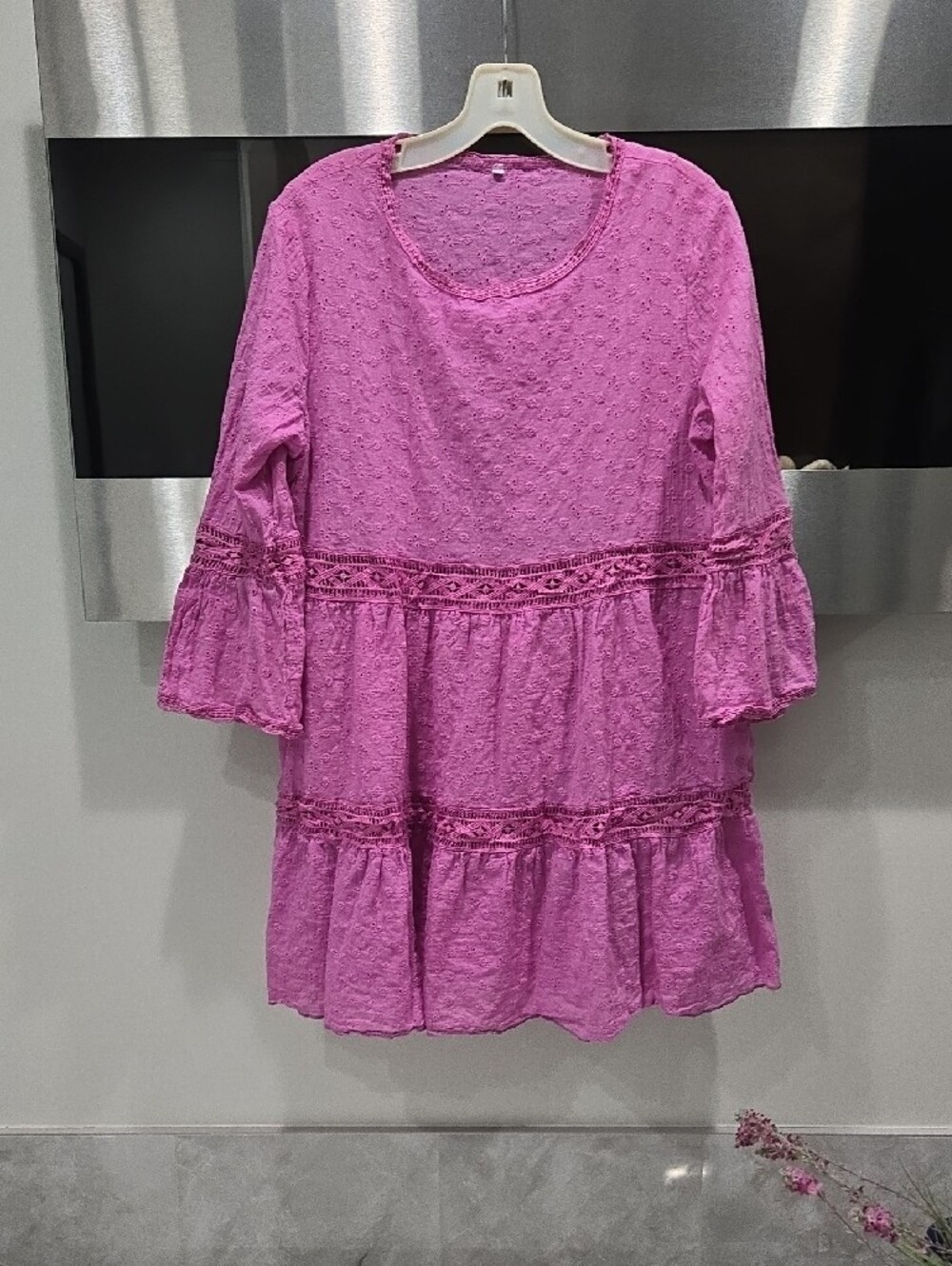 Women's Tiered Eyelet Shirt - Pink